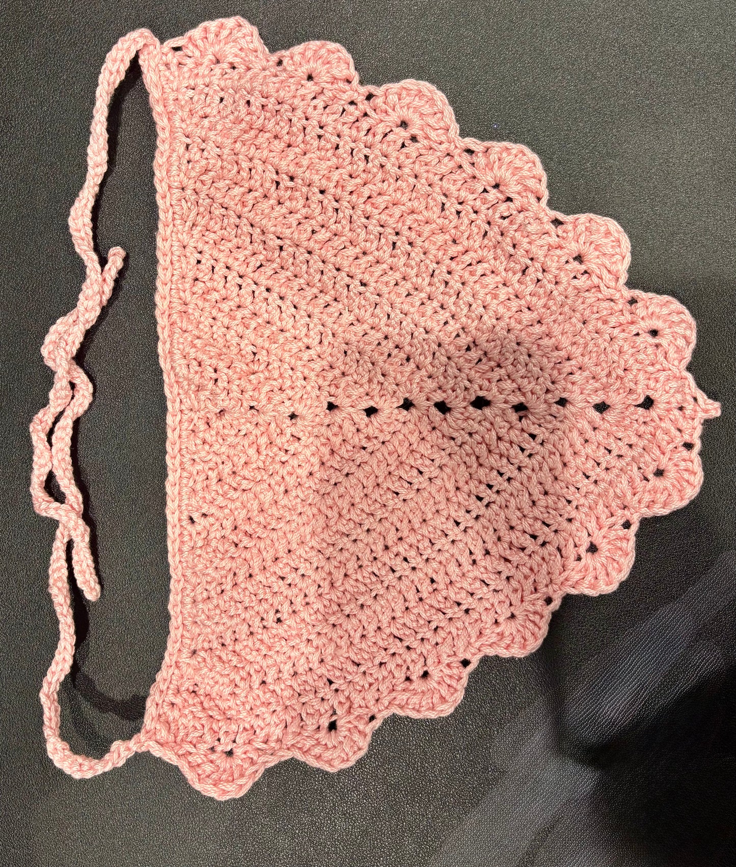 Solid scallop bandana